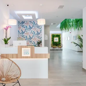 Gasthuis Vg Boutique, Nerja